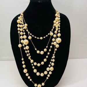 Source Unknown Gold Multi-Layer Pearl Necklace